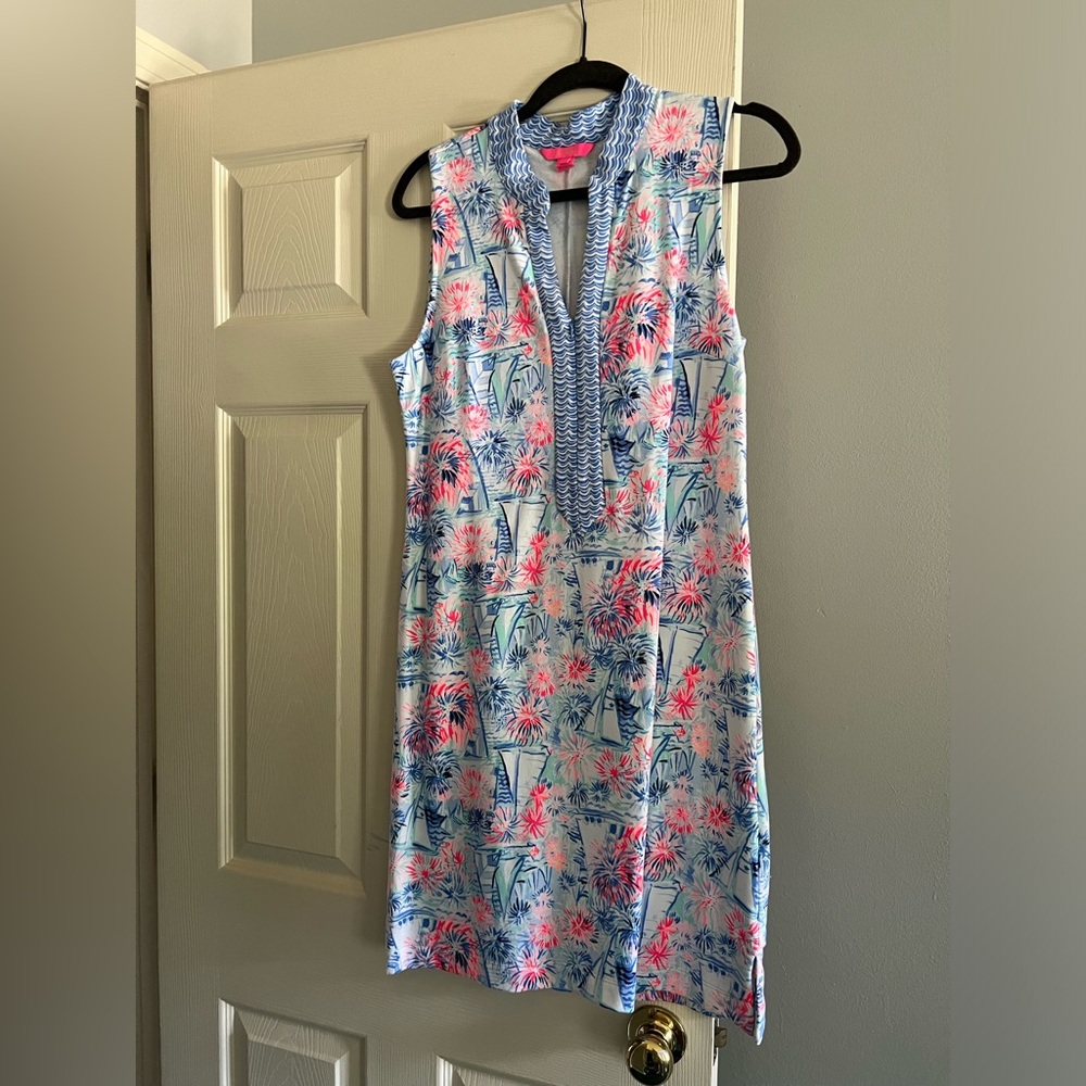 Lilly Pulitzer sleeveless fireworks/boat print dress